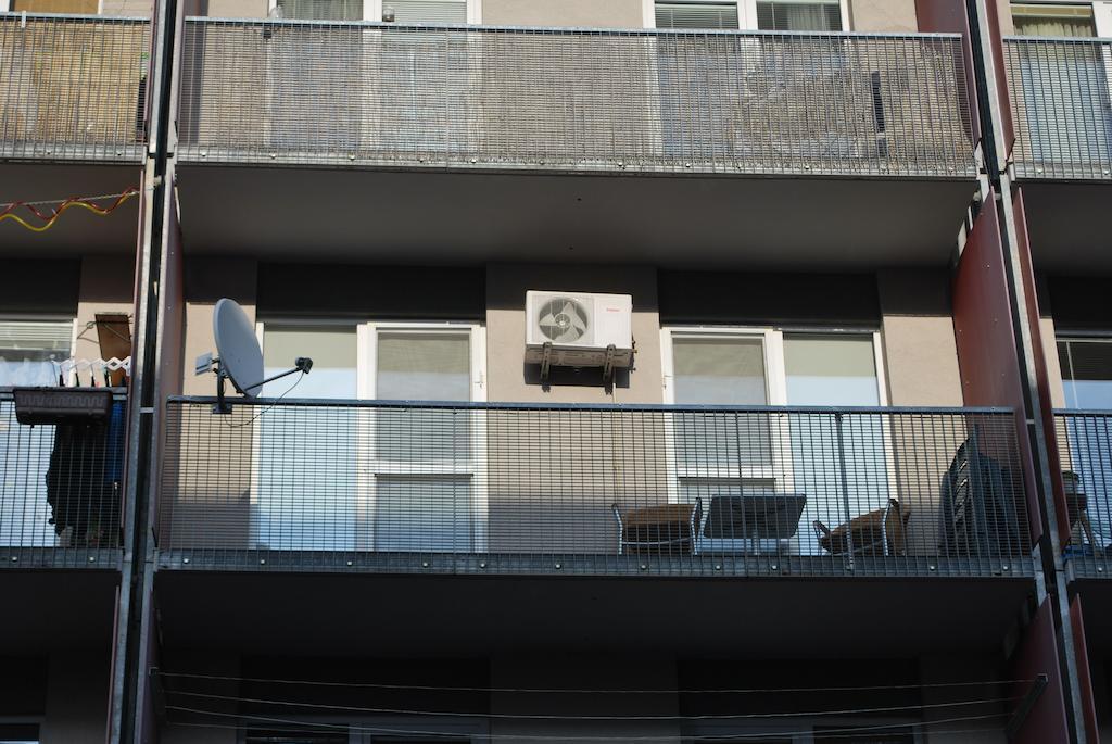 Chotesovska Apartment With Parking Place Prague Ngoại thất bức ảnh